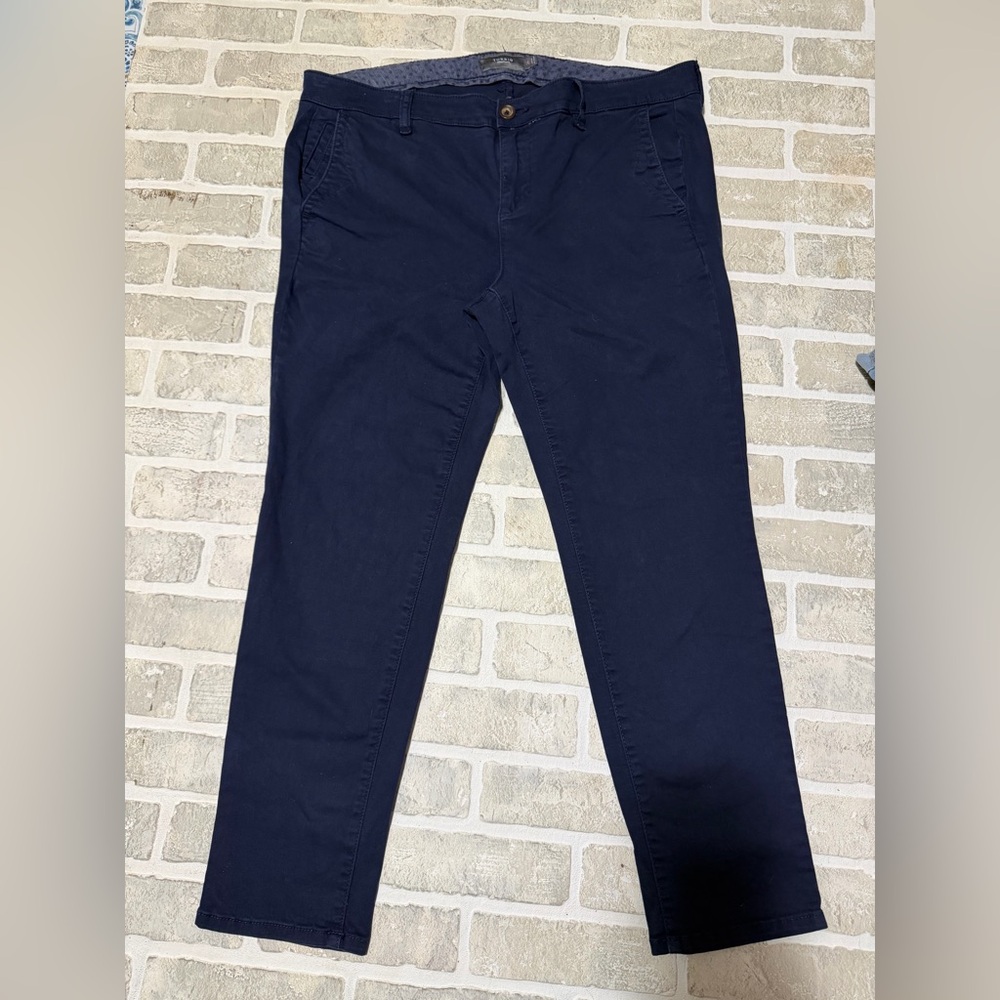 Torrid Womans Feel The Fit Dark Blue Pants